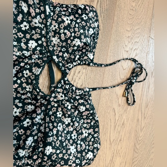 Peony bathing suit size 8 (fits like a 6) - Picture 2 of 8